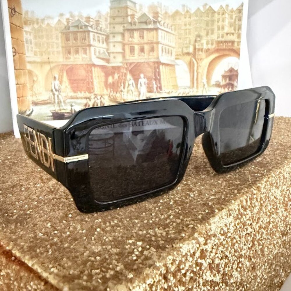 Black Oversized Square Sunglasses Gold Logo Accent Statement Frame - Picture 2 of 7